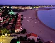 La plage du Racou et le port d'Argels.